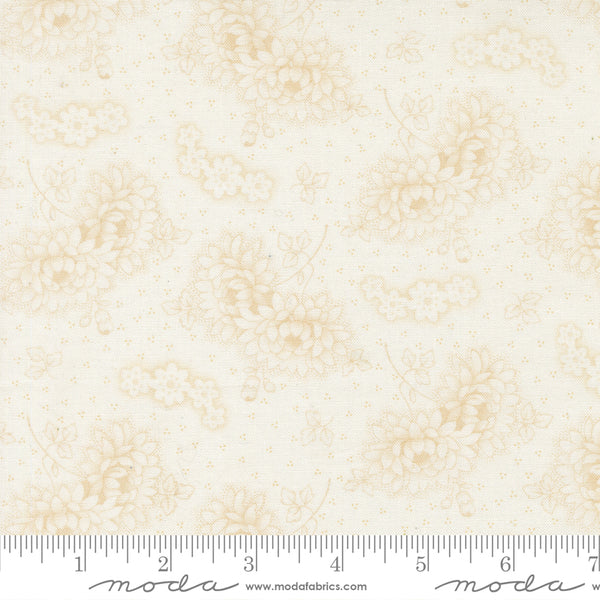 Fig Tree Rosie Fabric Fat Quarter Bundle - 5pc Tan and Cream Color Bundle