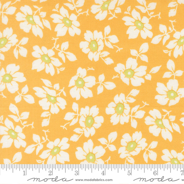 Fig Tree Summer's End Fabric Fat Quarter Bundle - 5pc Yellow Color Bundle