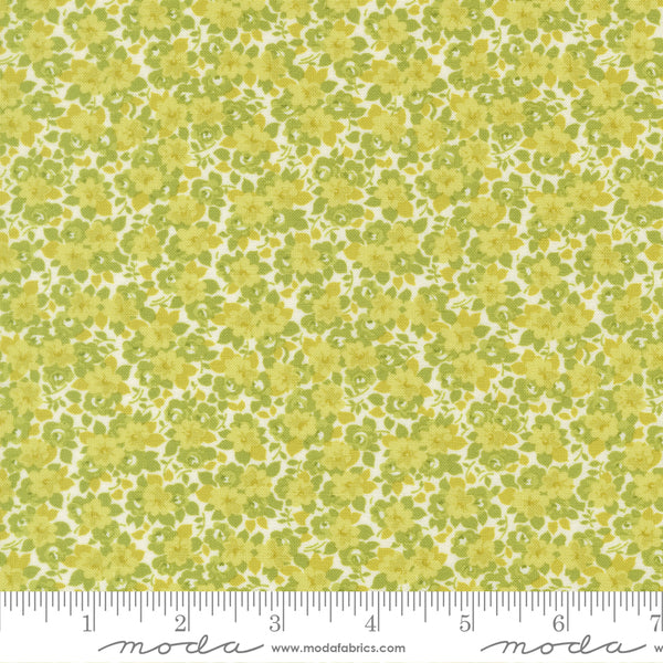 Fig Tree Summer's End Fabric Fat Quarter Bundle - 5pc Green Color Bundle