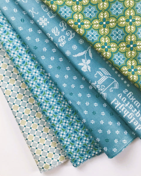 Lori Holt Piece & Plenty Fabric Fat Quarter Bundle - 5pc Blue Color Bundle