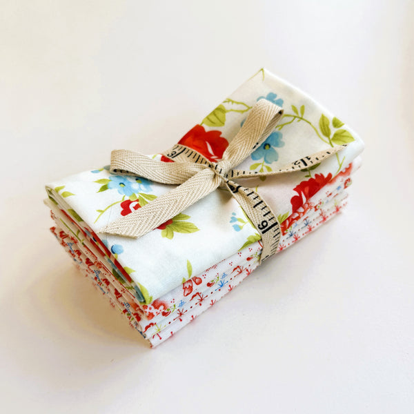 Fig Tree Rosie Fabric Fat Quarter Bundle - 5pc Cream Color Bundle