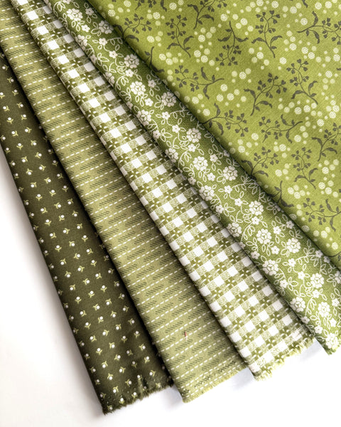 Lori Holt Baked With Love Fabric Fat Quarter Bundle - 5pc Green Color Bundle