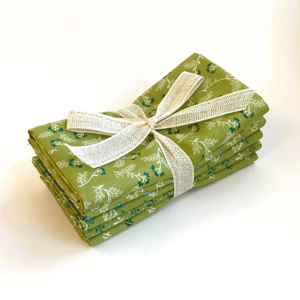 Lori Holt Piece & Plenty Fabric Fat Quarter Bundle - 5pc Green Color Bundle