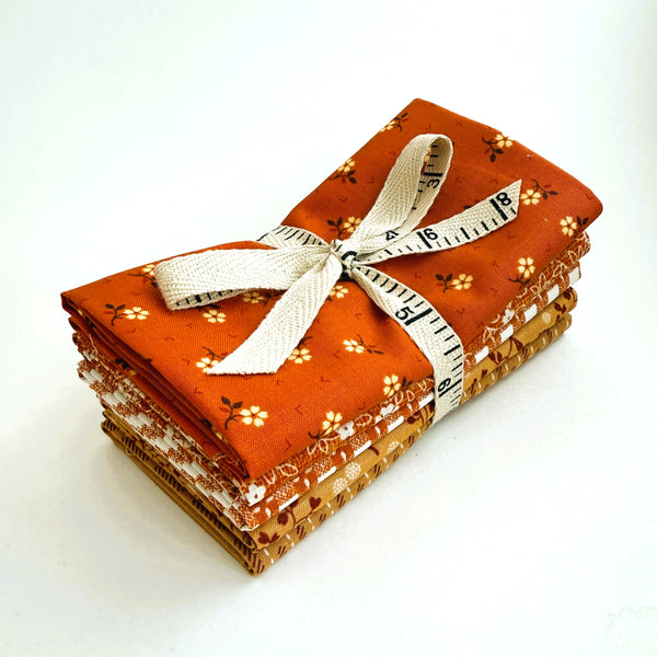 Lori Holt Baked With Love Fabric Fat Quarter Bundle - 5pc Orange Color Bundle