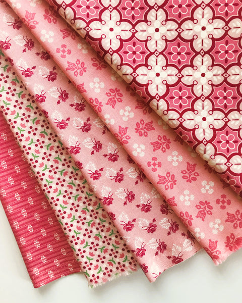 Lori Holt Piece & Plenty Fabric Fat Quarter Bundle - 5pc Pink Color Bundle