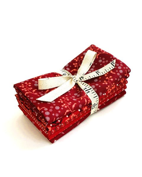 Lori Holt Baked With Love Fabric Fat Quarter Bundle - 5pc Red Color Bundle
