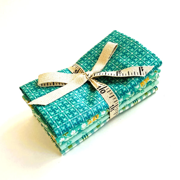 Lori Holt Farmer's Daughter Fabric Fat Quarter Bundle - 5pc Teal Green Color Bundle
