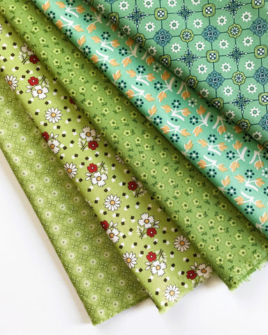 Lori Holt Mercantile Fabric Fat Quarter Bundle - 5pc Green Color Bundle